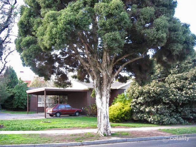 9 Maylands Cres, Glen Waverley, VIC 3150