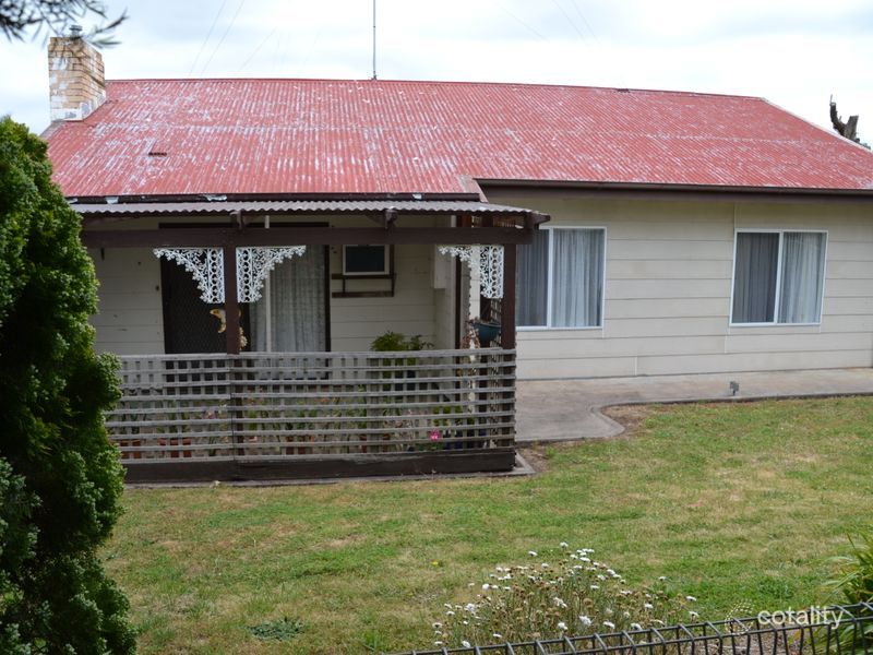 6 Charles St, Hamilton, VIC 3300