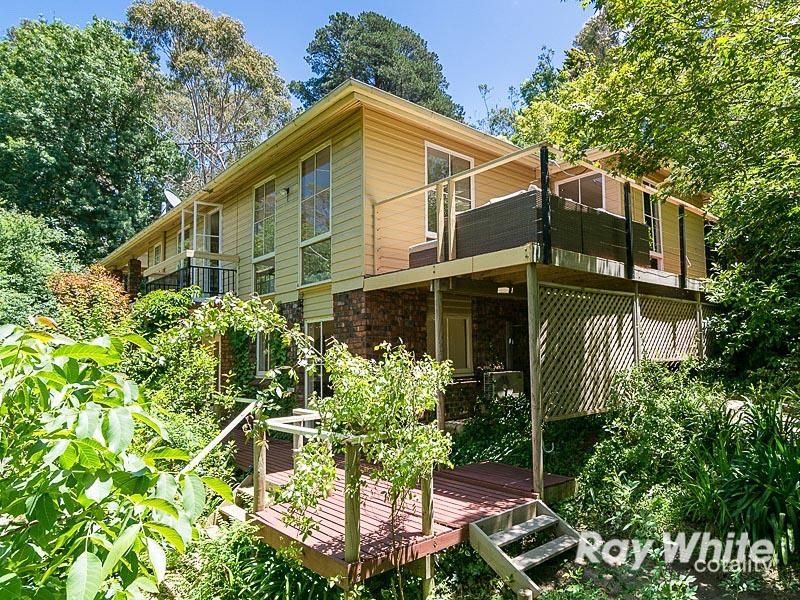 1 Renown Ave, Crafers West, SA 5152