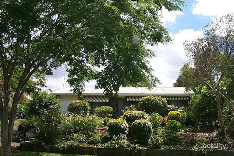 49 Donatello St, Fig Tree Pocket, QLD 4069