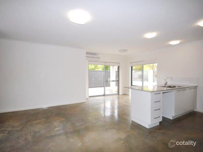 1/53 Banyard Ave, Kelmscott, WA 6111