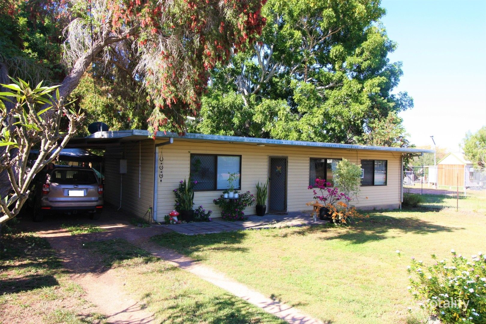 11a Oliver St, Towers Hill, QLD 4820