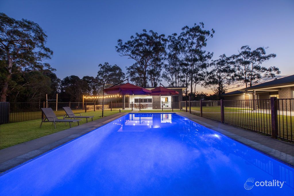 104 Devonstone Dr, Cooroibah, QLD 4565