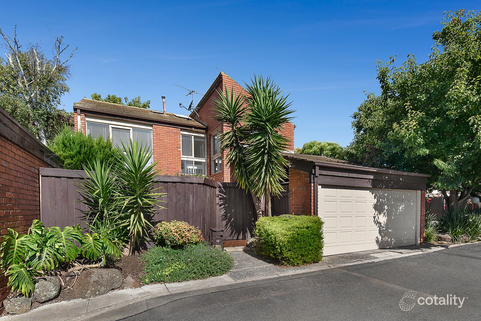 18/1-3 Landcox St, Brighton East, VIC 3187