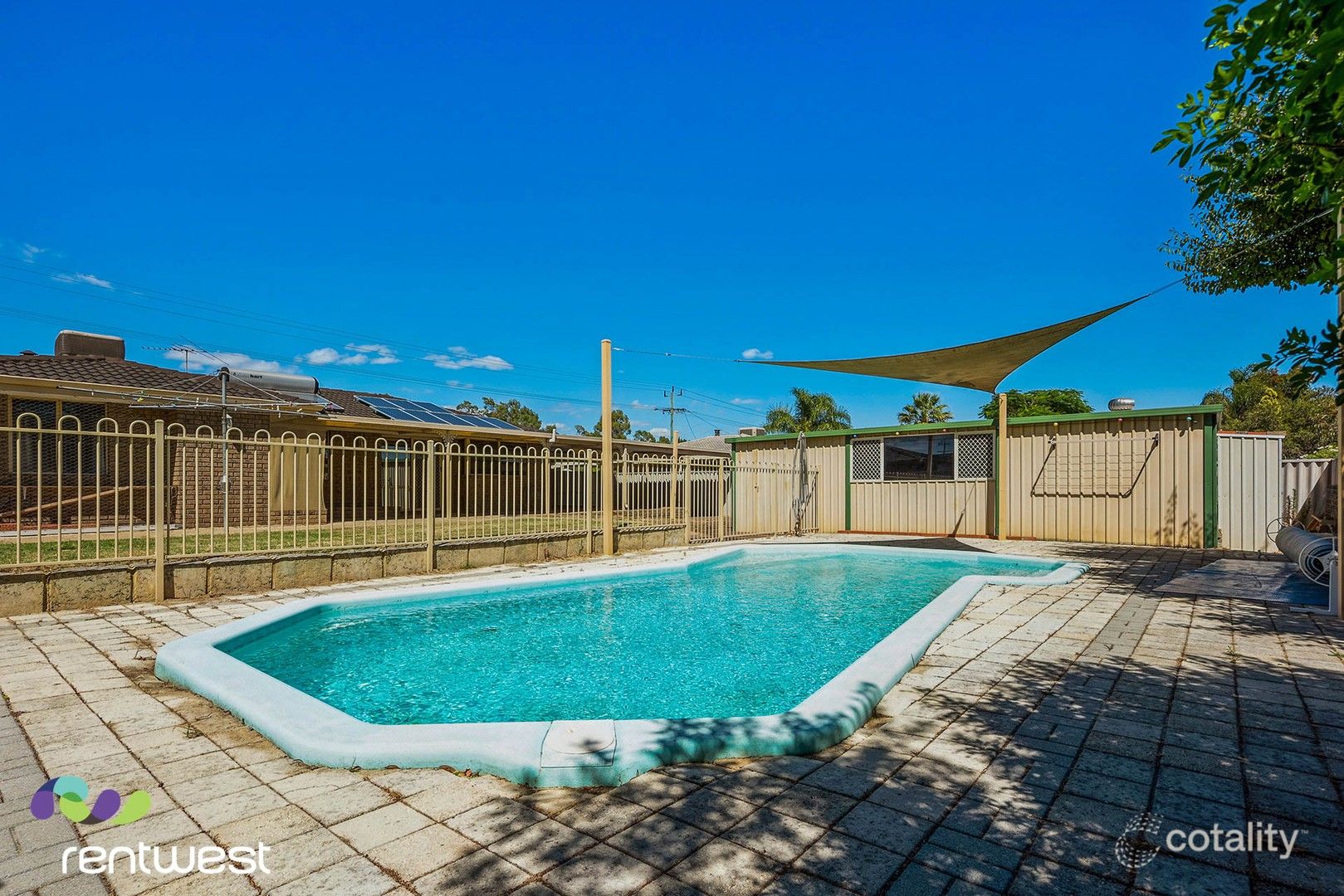 202 Maida Vale Rd, High Wycombe, WA 6057
