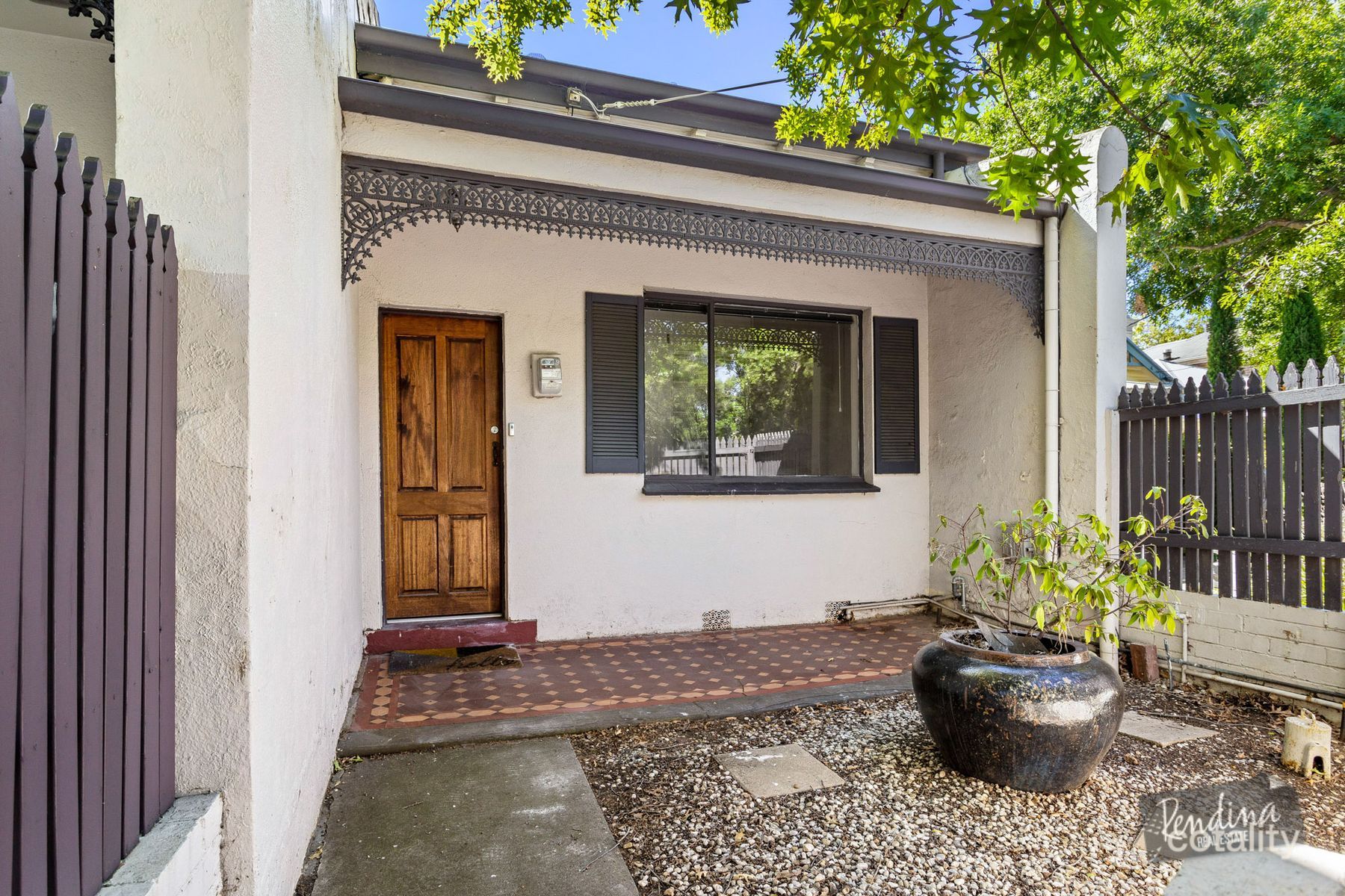 196 Pin Oak Cres, Flemington, VIC 3031