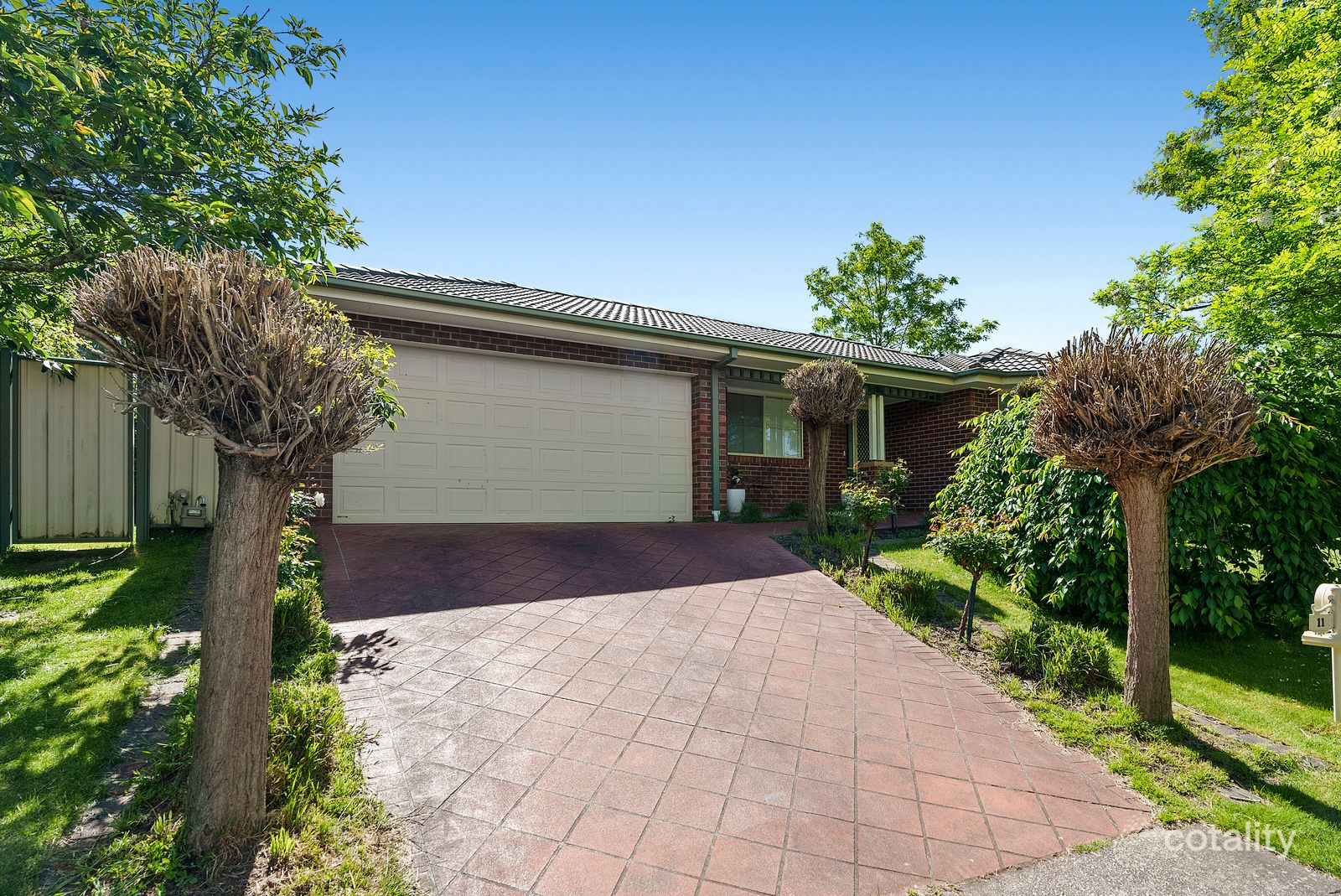 11 Pinelea Gr, Gisborne, VIC 3437