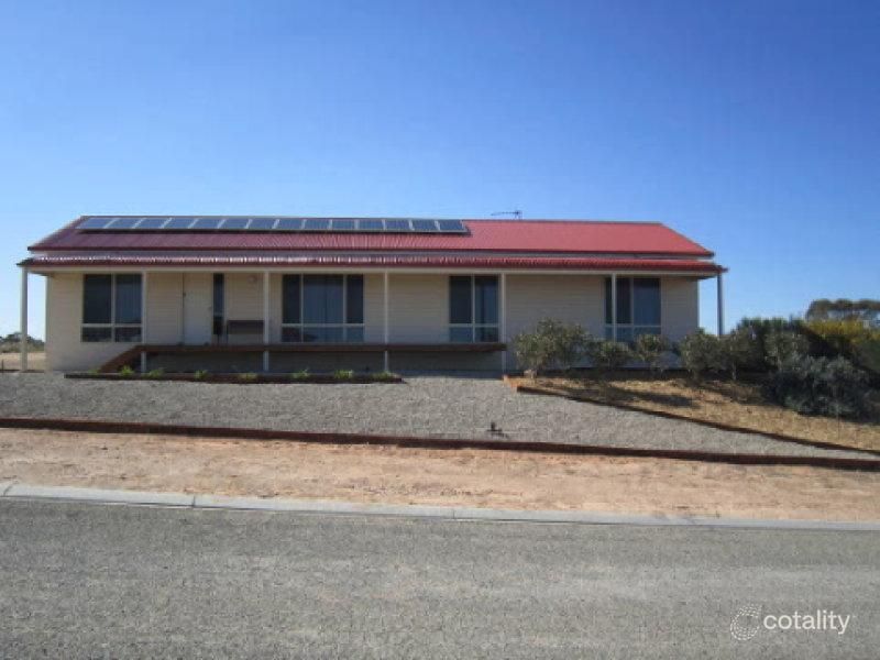 4 Catherine Tce, Port Broughton, SA 5522