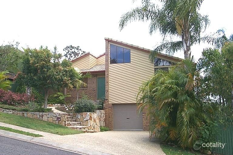 27 Pinkwood St, Bellbowrie, QLD 4070