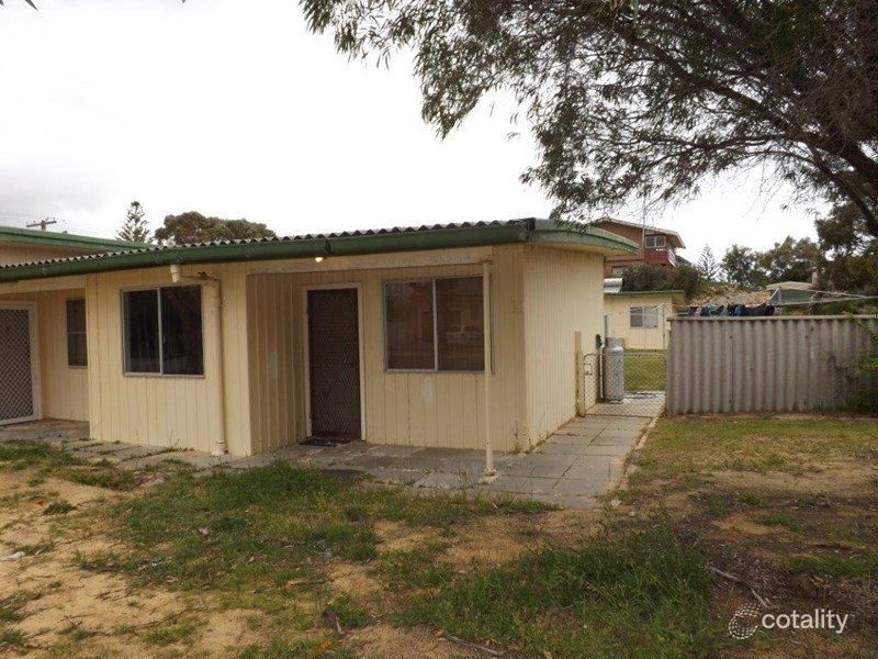8/62 Cockram St, Lancelin, WA 6044