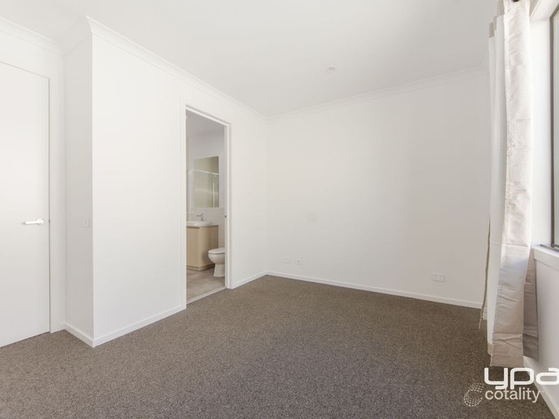 57 Oakden Cres, St Albans, VIC 3021