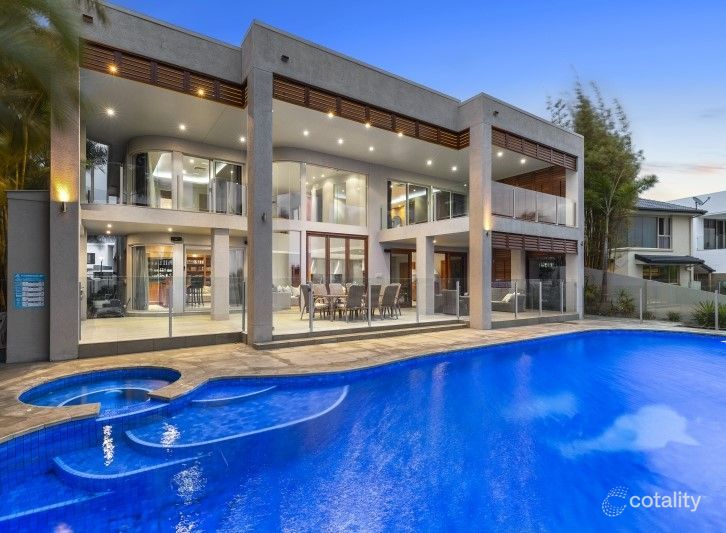 12 San Simeon Dr, Clear Island Waters, QLD 4226