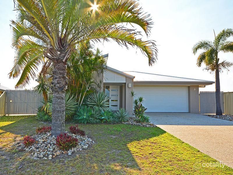 5 Honey Myrtle Cl, Burrum Heads, QLD 4659