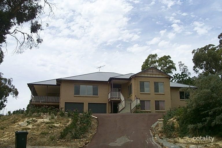 8 The Getaway, Gooseberry Hill, WA 6076