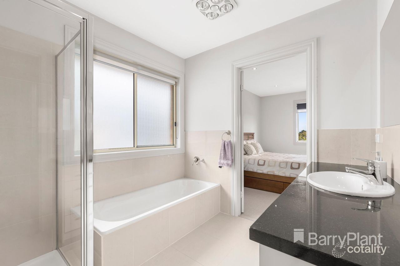 4 Sophie Pl, Greensborough, VIC 3088