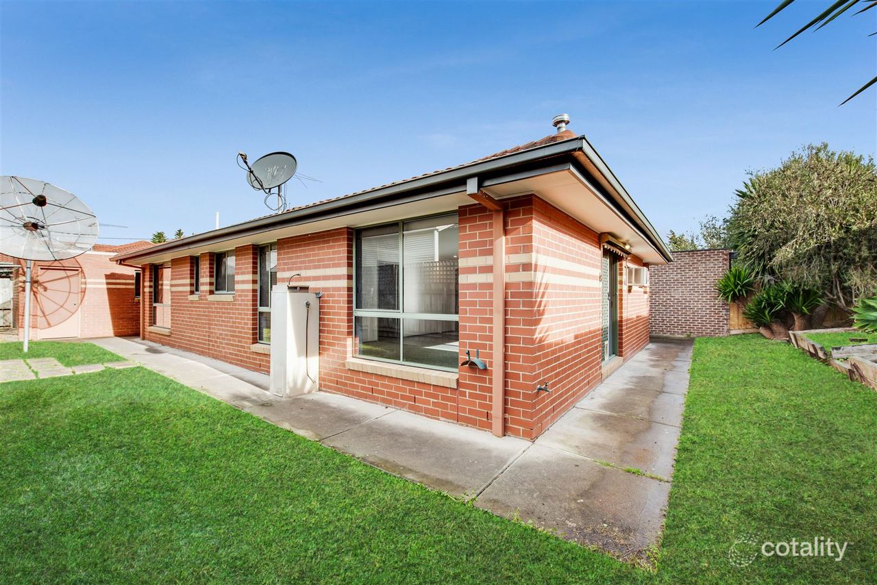 2/73 Grand Pde, Epping, VIC 3076