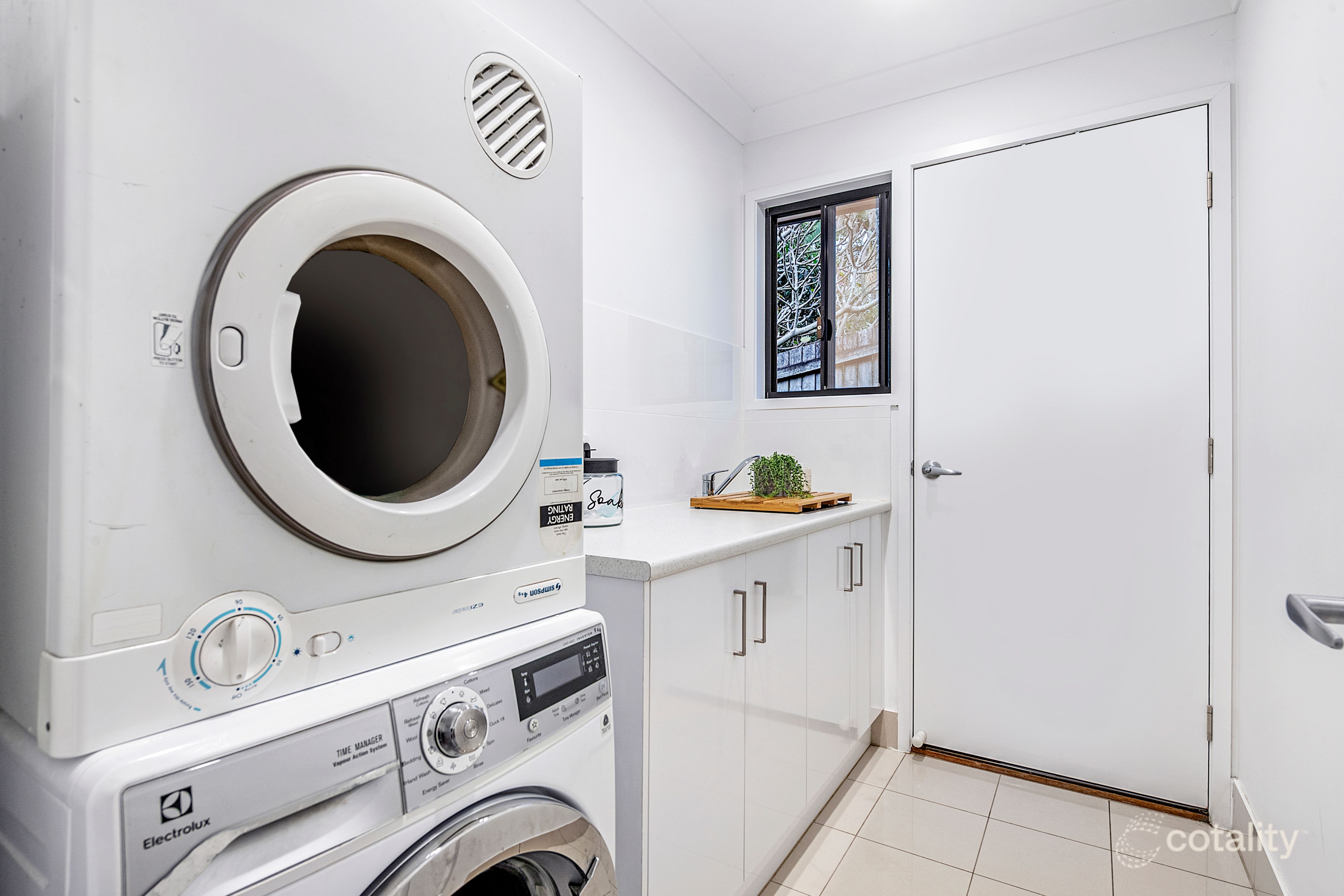 17 Tomanbil Tce, Ashmore, QLD 4214