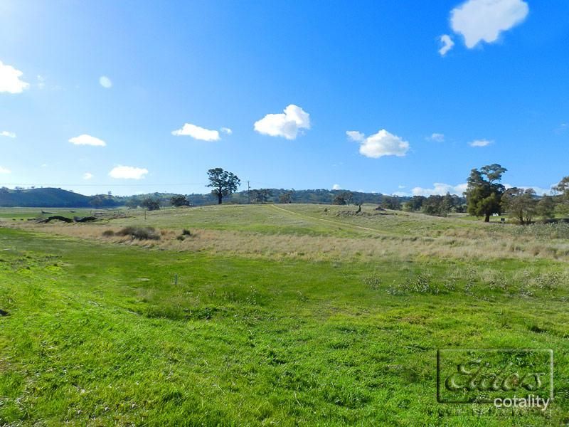 92 Belvoir Park Rd, Ravenswood, VIC 3453