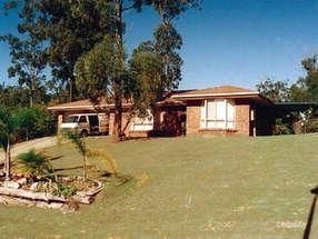 4 Grimsdyke Ct, Molendinar, QLD 4214