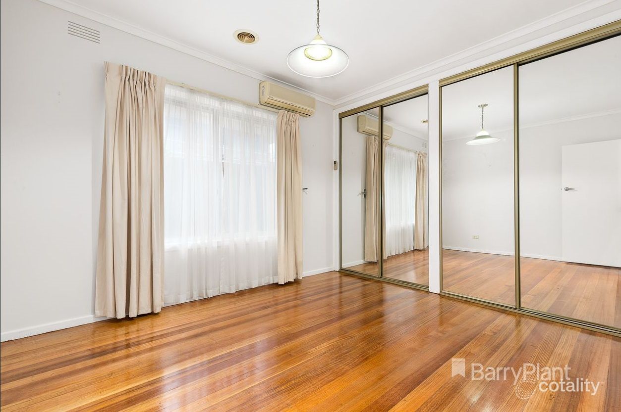 15 Rathmullen Qdrt, Doncaster, VIC 3108