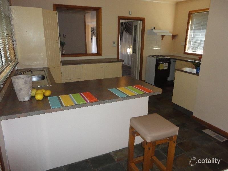 10 Murray Rd, Newborough, VIC 3825