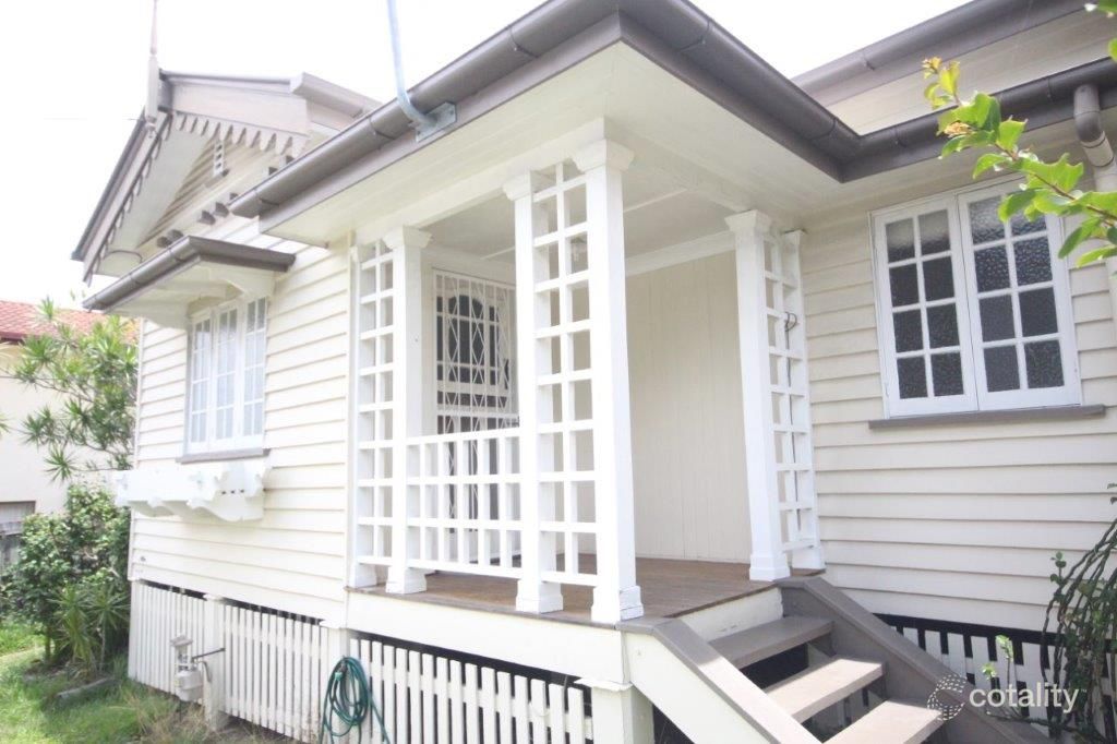 17 Hawken Dr, St Lucia, QLD 4067