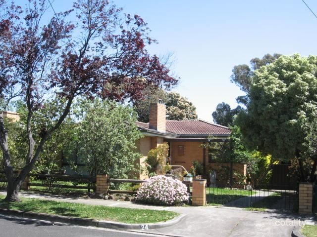 24 Blue Hills Ave, Nunawading, VIC 3131