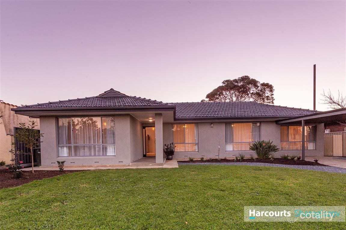 11 Mara Pl, West Lakes, SA 5021