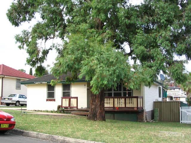 4 Guligal Rd, Dapto, NSW 2530