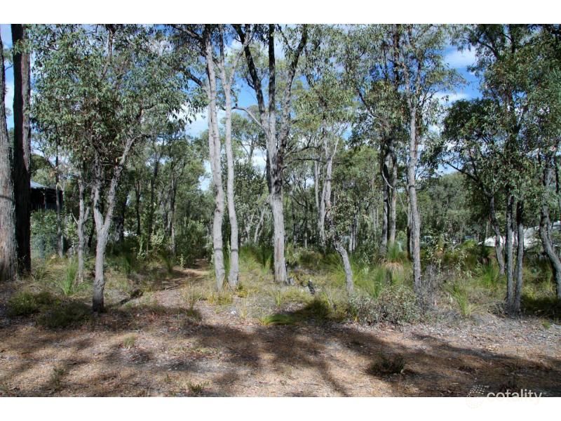 24 Dunham Glen, Wooroloo, WA 6558