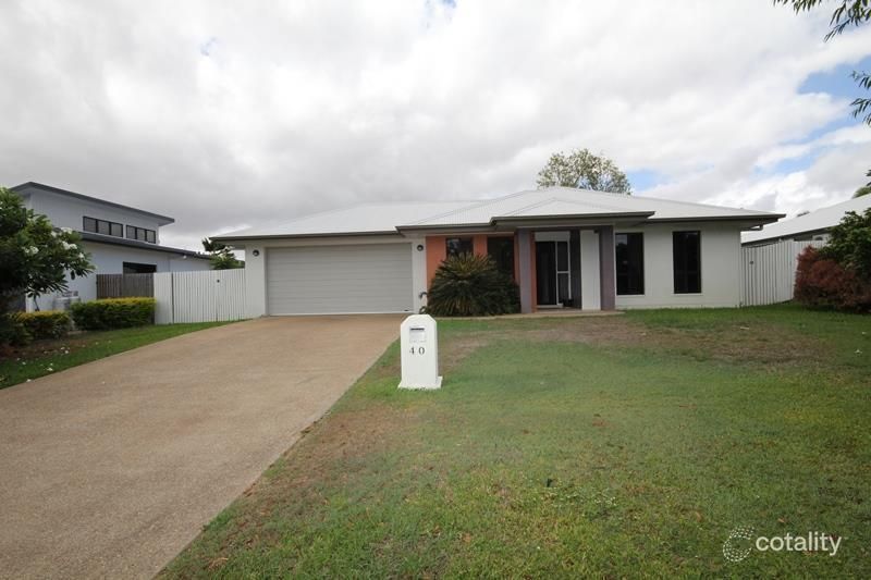 40 Donostia Cres, Bushland Beach, QLD 4818