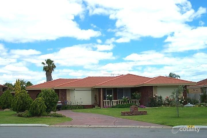 12 Plover Way, Stirling, WA 6021