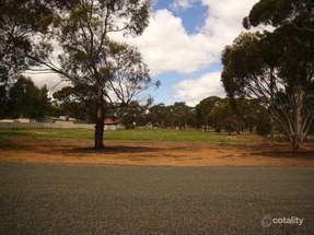 32 Simon St, Norseman, WA 6443