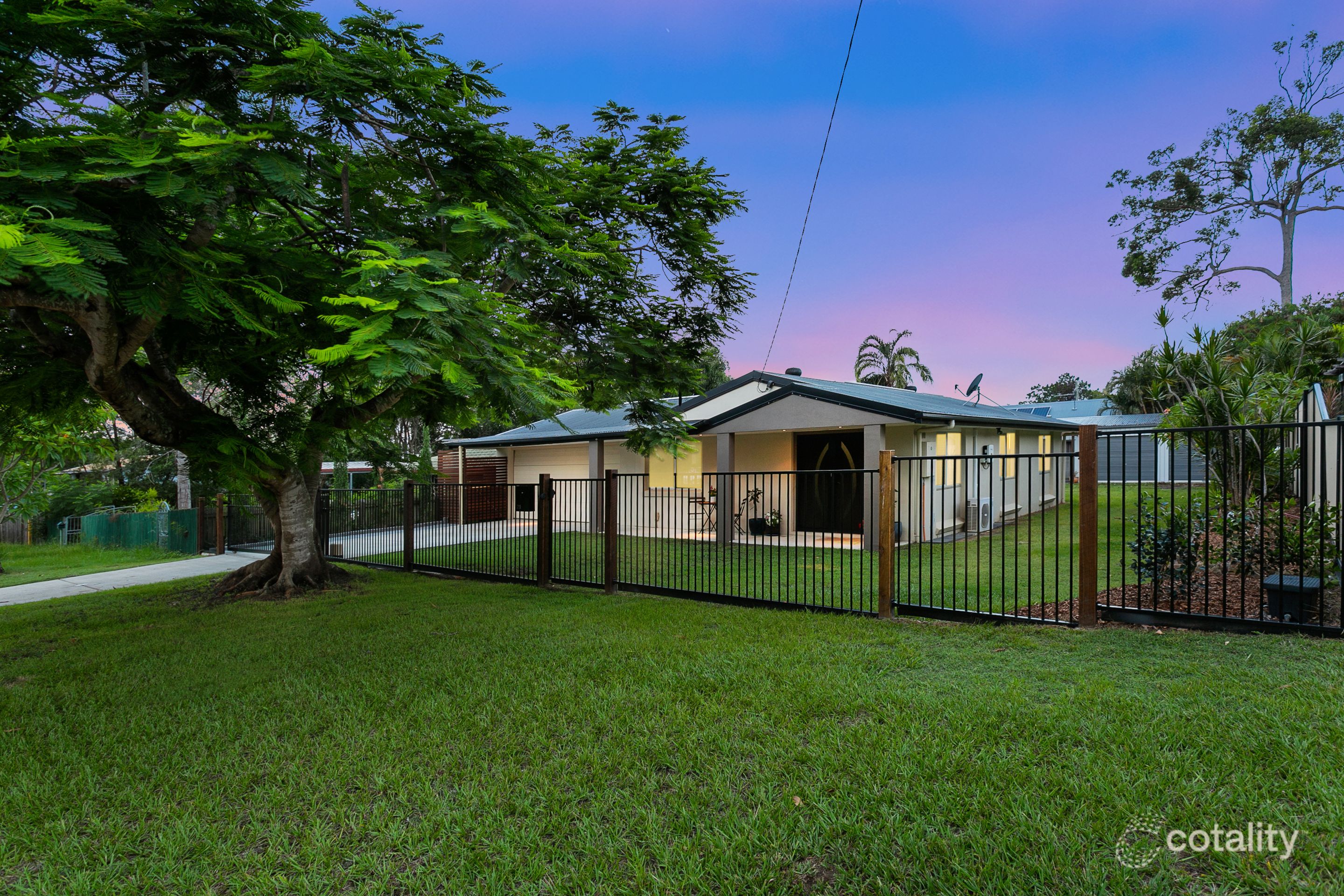 21 Lowana St, Camira, QLD 4300