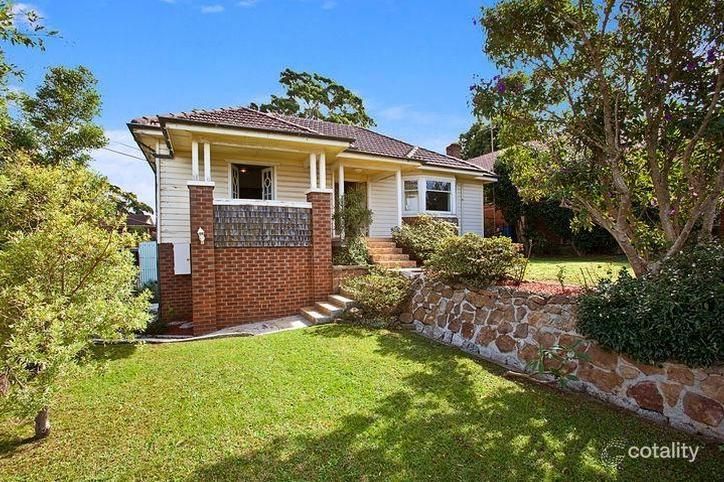 32 Rosemont St, West Wollongong, NSW 2500