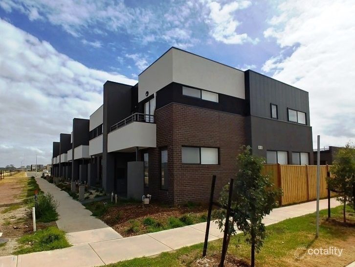 2 Sakura Walk, Point Cook, VIC 3030