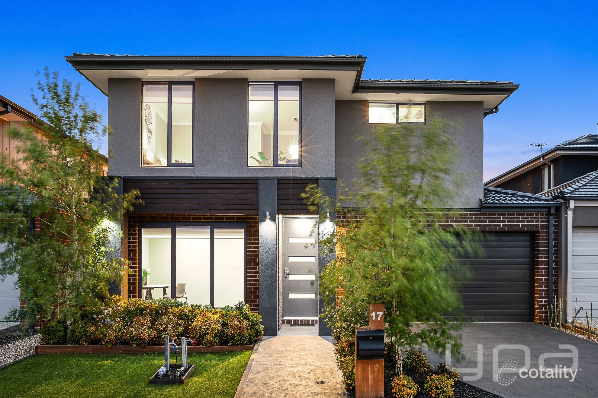 17 Leroy Cres, Point Cook, VIC 3030