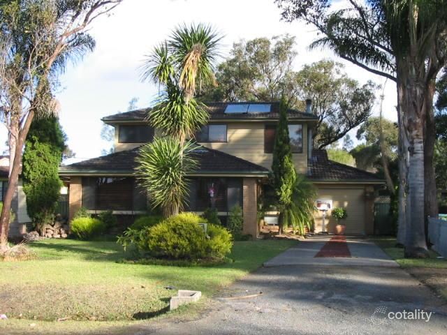32 Lucas Cres, Berkeley Vale, NSW 2261