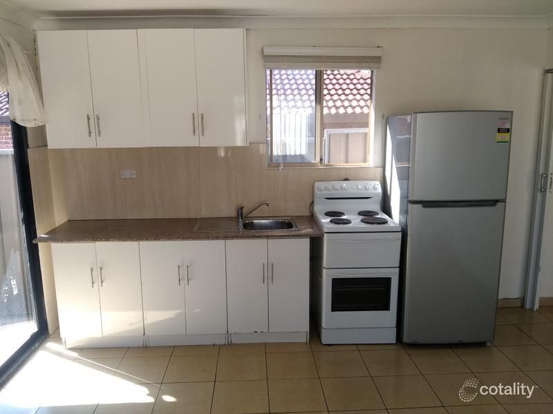 8 Taralga St, Old Guildford, NSW 2161