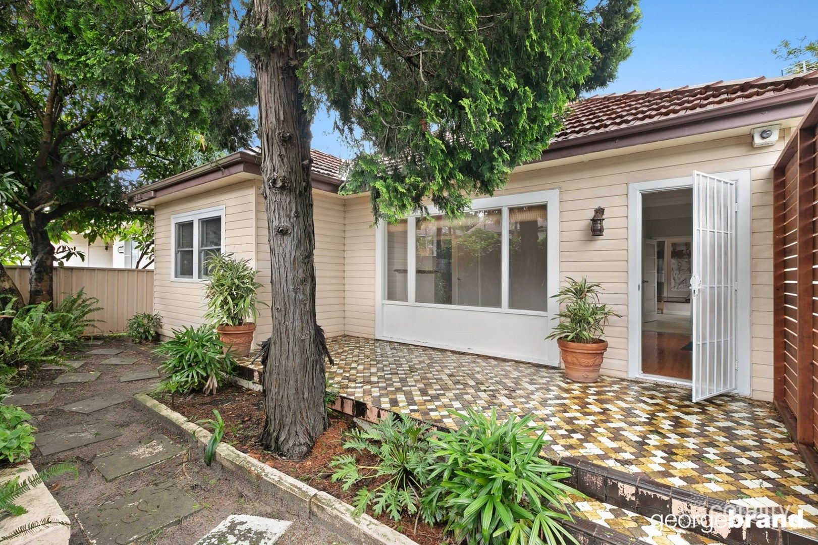 54 George St, East Gosford, NSW 2250