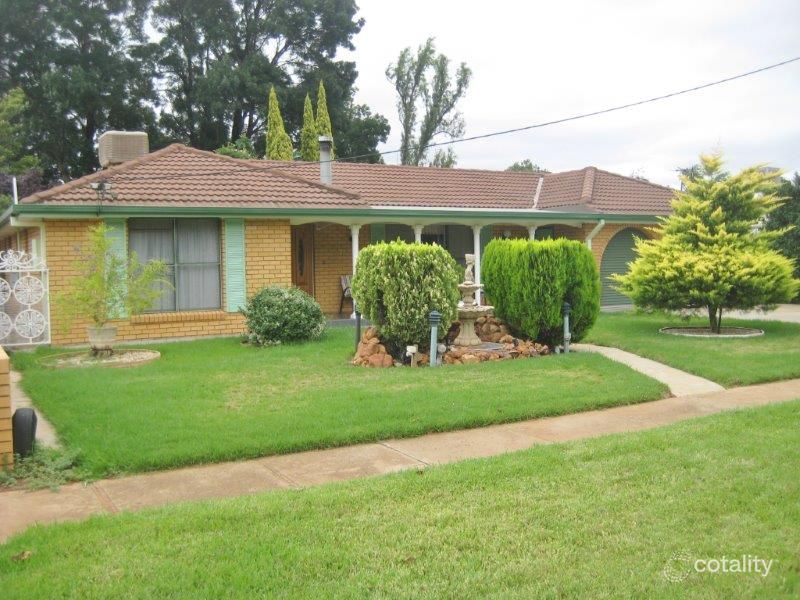 34 Napier St, Goolgowi, NSW 2652