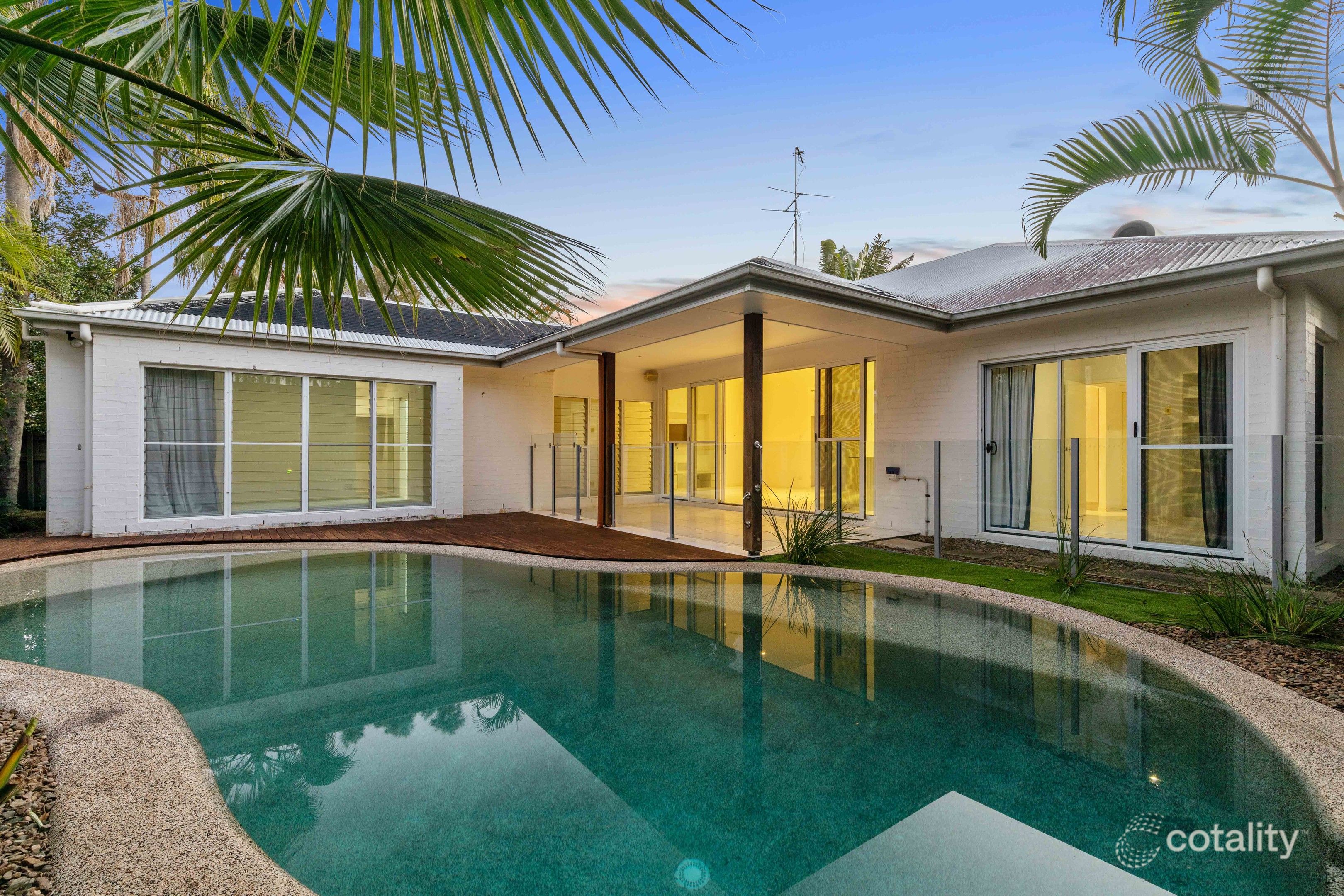 13 Centenary Heights Rd, Coolum Beach, QLD 4573