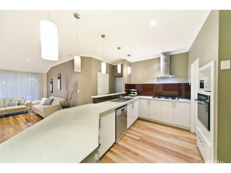 5 Buvelot Turn, Southern River, WA 6110