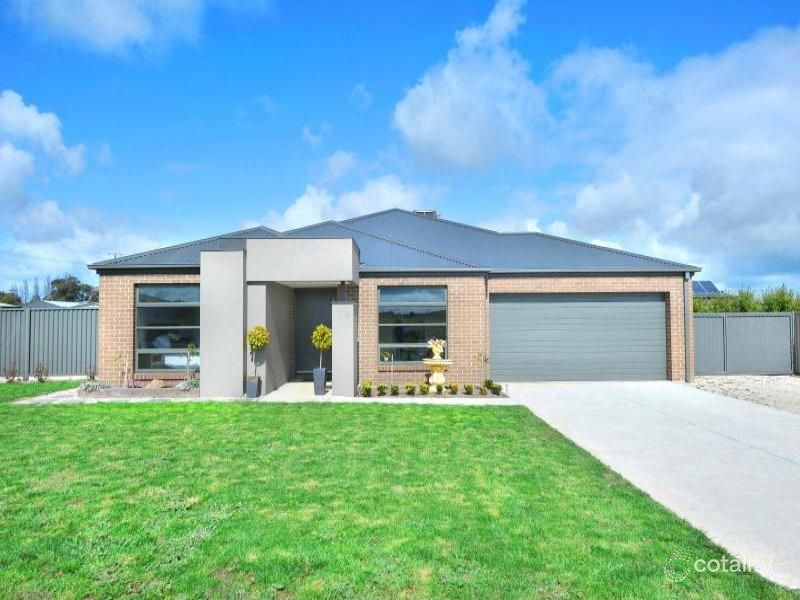 25 Clarke St, Miners Rest, VIC 3352