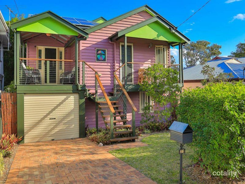 21 Alfred St, Woody Point, QLD 4019