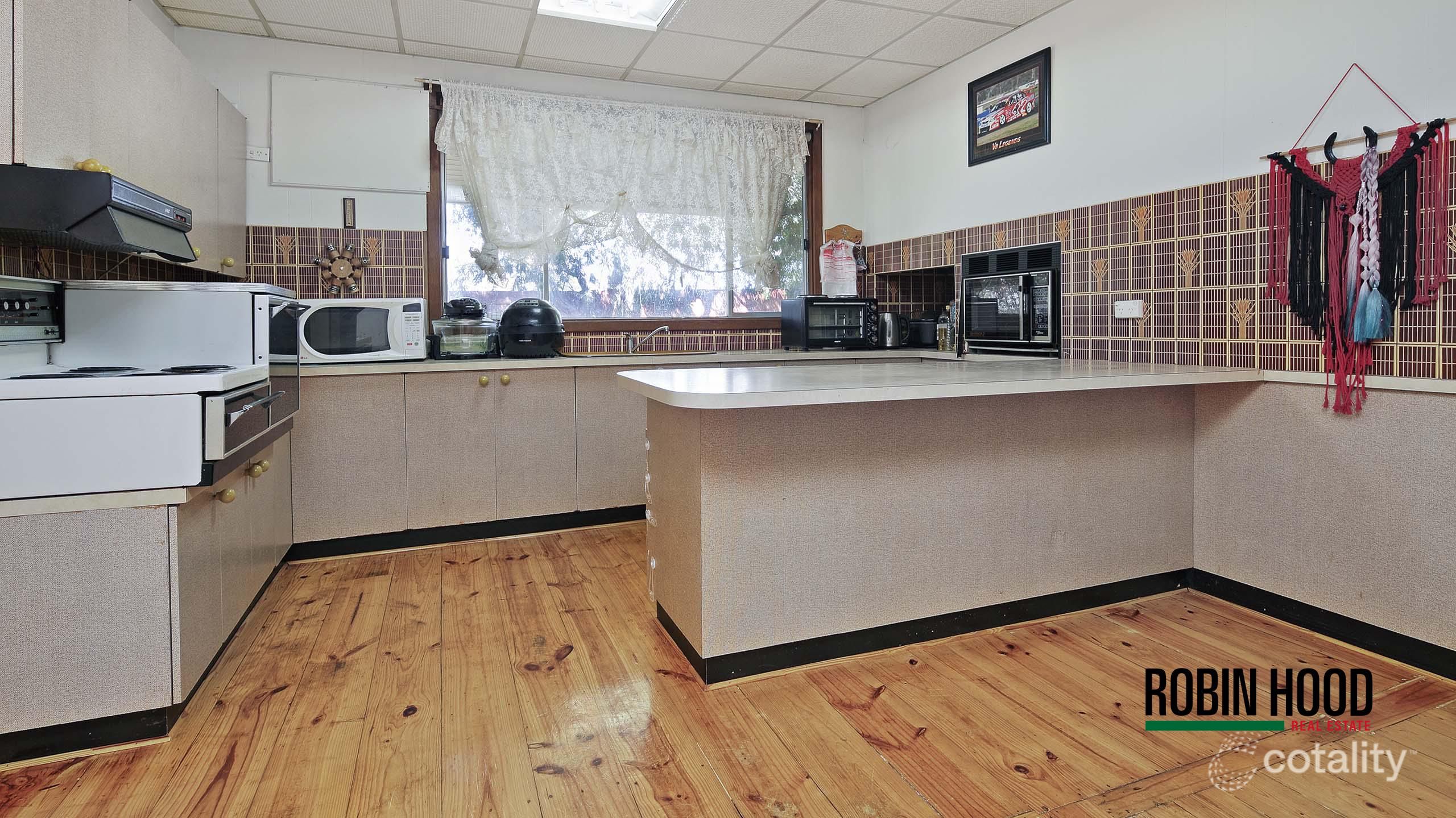 3 West Tce, Lock, SA 5633