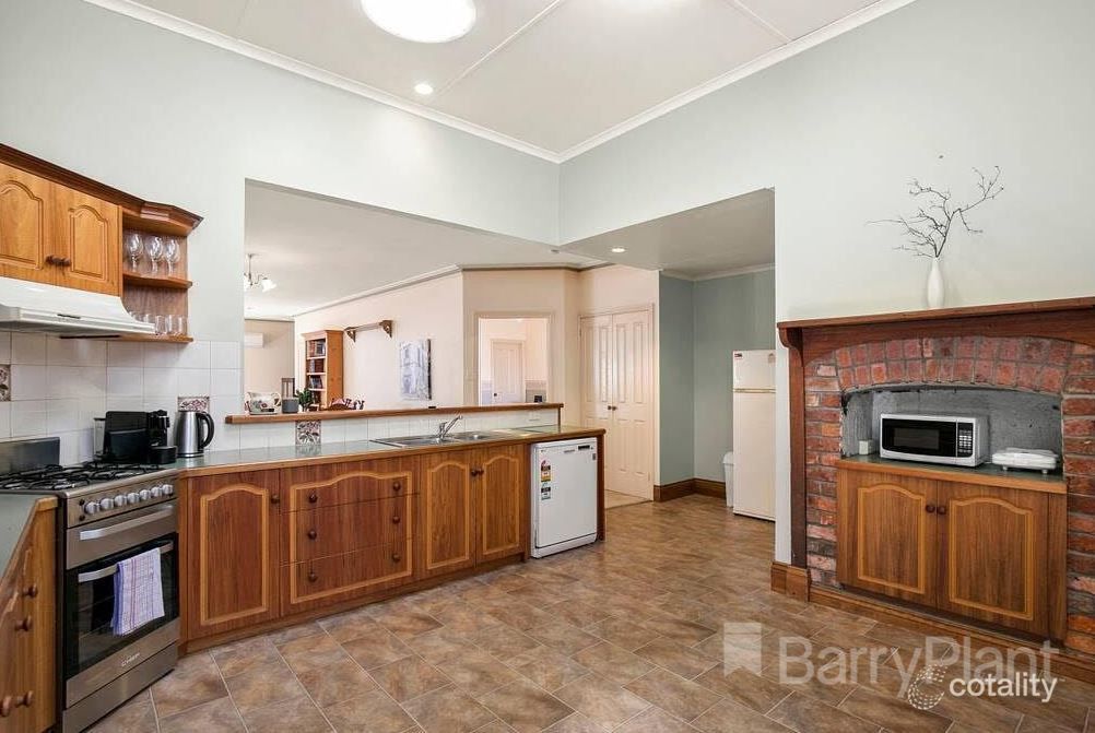 609 Bond St, Golden Point, VIC 3350