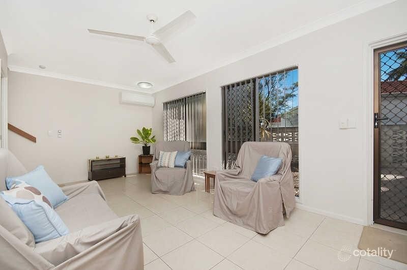 2/6 Watson St, Rosslea, QLD 4812