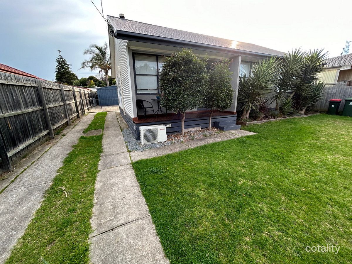 15 Phillips St, Lakes Entrance, VIC 3909