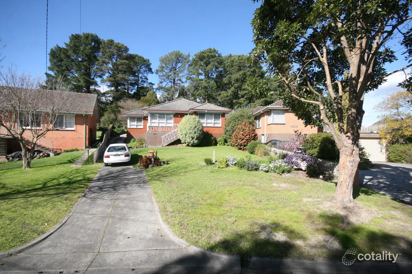 8 Howard Ave, Ringwood East, VIC 3135